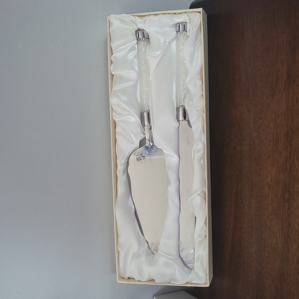 Oleg Cassini Cake knife & Server